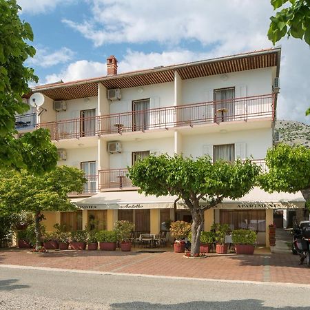 Bed and Breakfast Pansion Andelko Starigrad Paklenica Esterno foto